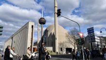 Xhamisë më të madhe në Gjermani i lejohet transmetimi i ezanit të premteve