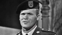 Experience the Heroism of Sgt. Barry Sadler’s ‘Ballad of the Green Berets’ in 1966