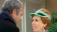 The Carol Burnett Show: Bank teller trainee meets comically inept bank robber