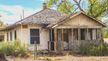 Story of the Day: Man Hears Groans from Abandoned House Two Nights in a Row & Decides to Investigate