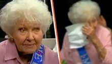 90-Year-Old Woman Hasn’t Missed a Single Day of Work in 74 Years, Cries When She Finally Retires