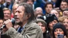 The Crowd Laughed, Then Fell Silent! When a homeless man took the stage and chose a legendary hit