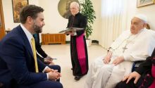 JD Vance issues statement after Pope Francis d!es within hours of their meeting