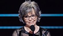 Sally Field responds to critics who called her “ugly”