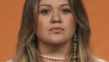 Kelly Clarkson says she’s ‘not above spanking’ her children for misbehavior